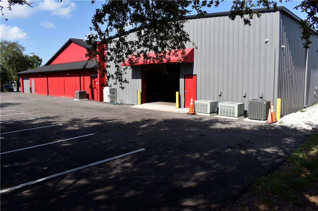 Office and Retail Building For Sale in Bradenton, FL - 14,500 sf $2,100,000