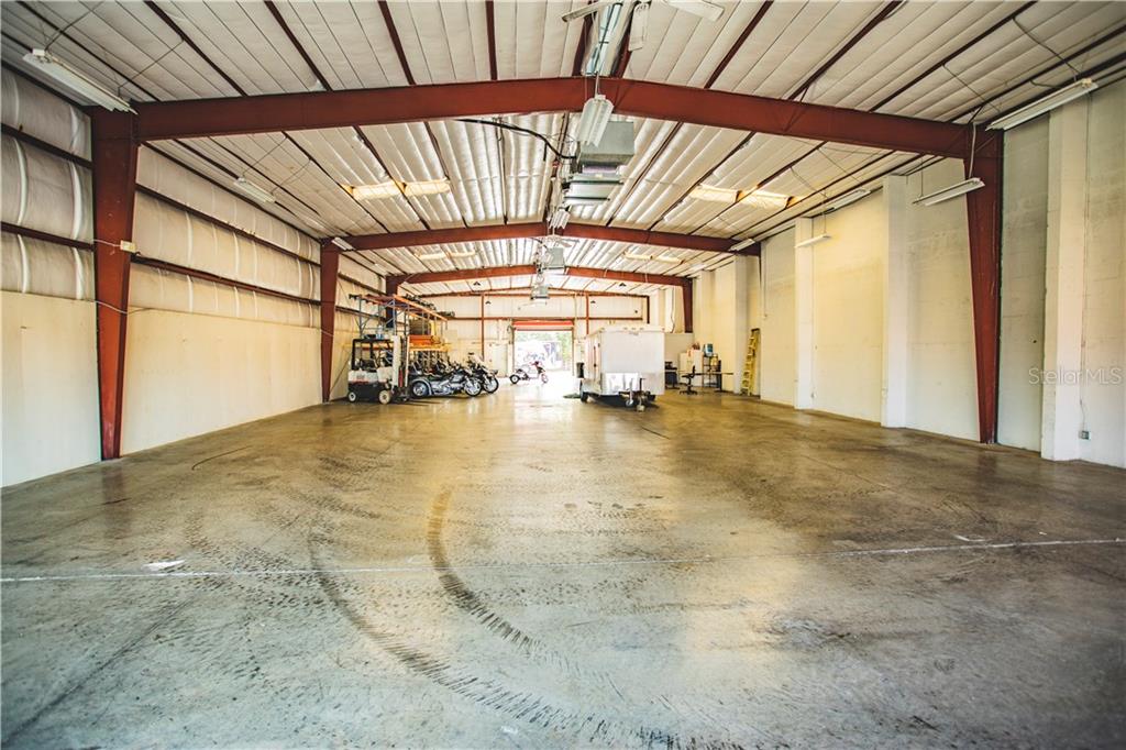 Office and Retail Building For Sale in Bradenton, FL - 14,500 sf $2,100,000