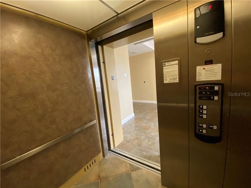 Office Space For Sale in North Port, FL - 29,000 sf $5,600,000