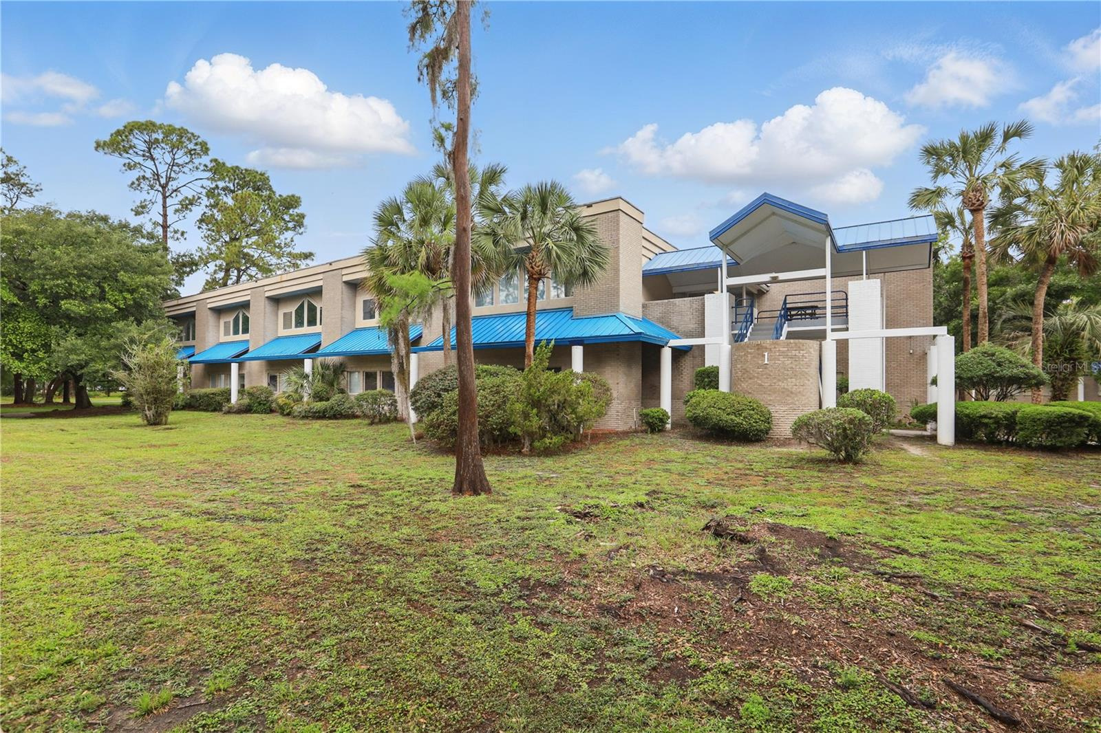 Jacksonville Office Building For Sale - Leased / 5% CAP / 22k sq ft