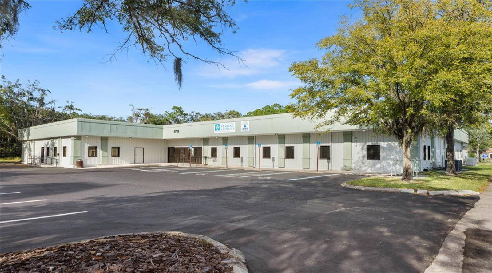 Office Building For Sale in Gainesville, FL with tenant - 17,000 sq ft