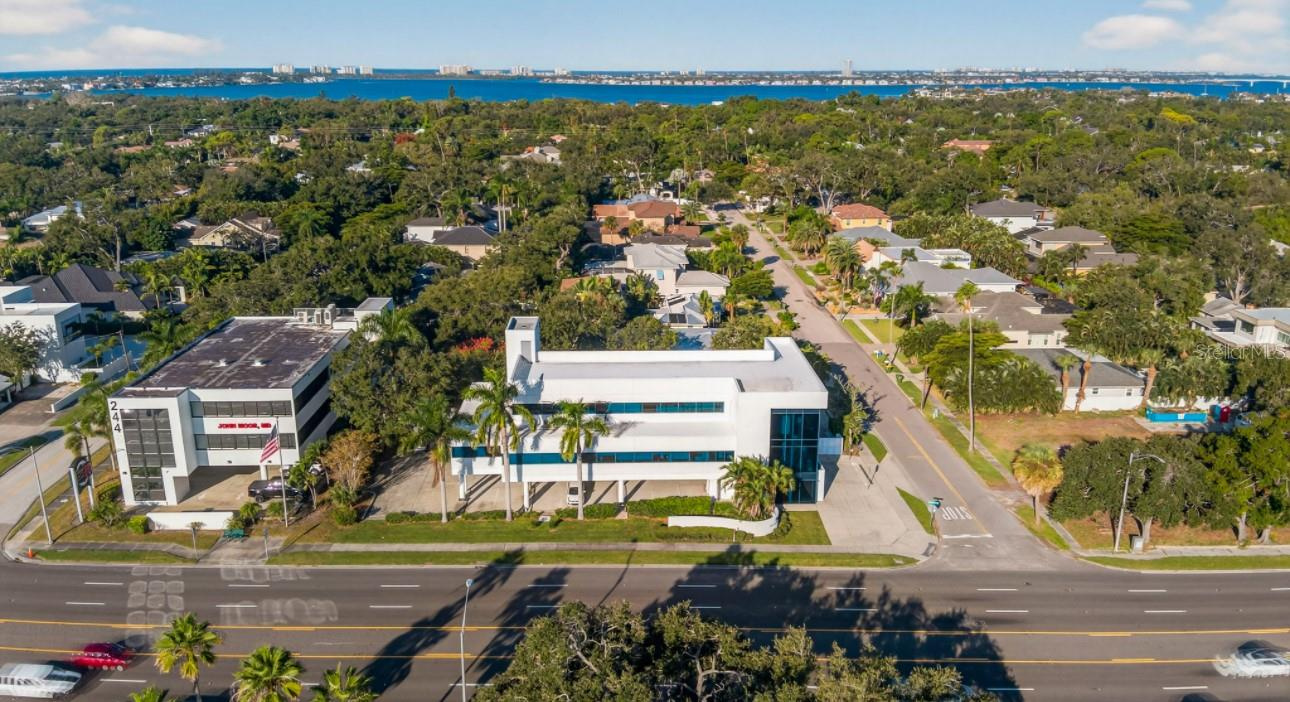 Office Building For Sale in Sarasota, FL - 20,000sq ft $4,500,000