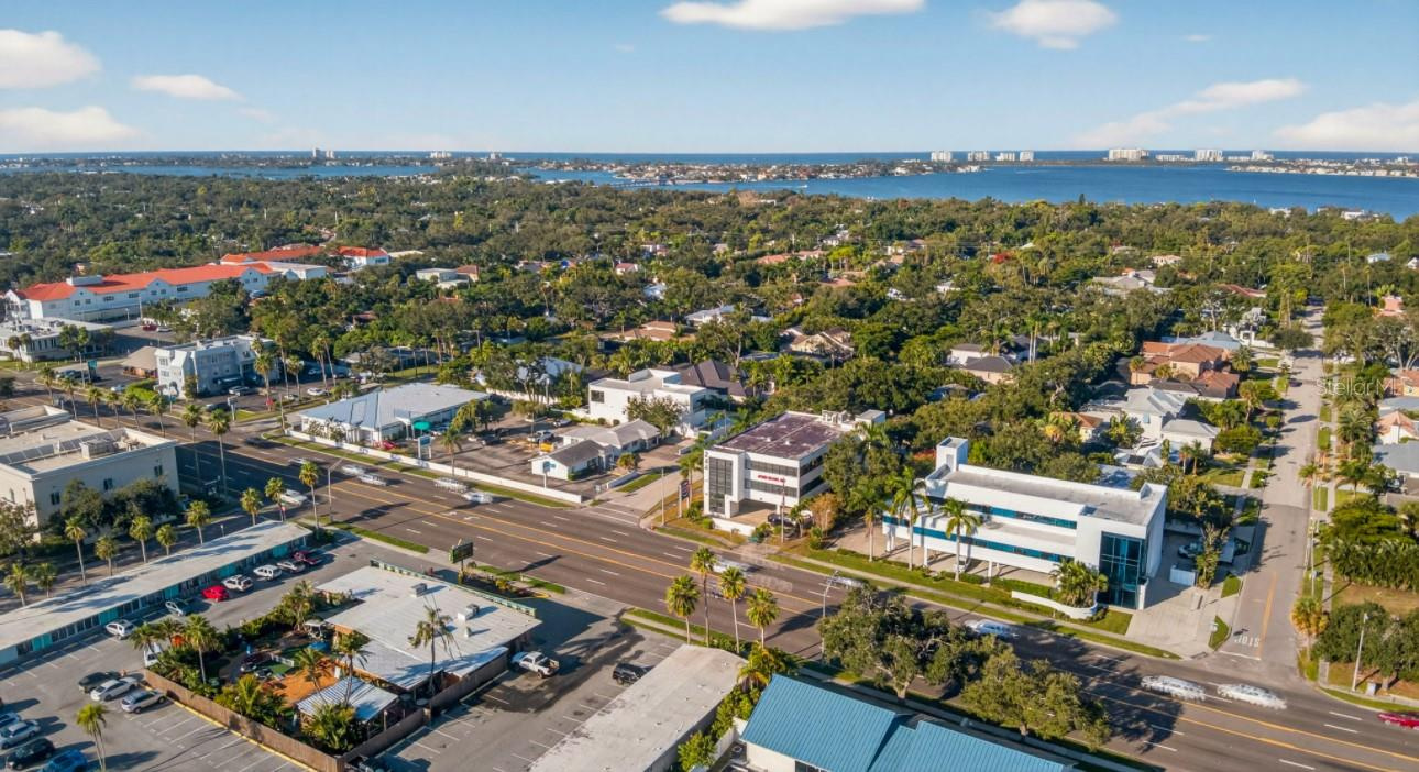 Office Building For Sale in Sarasota, FL - 20,000sq ft $4,500,000