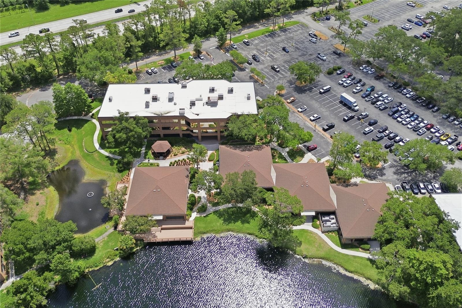 4 Office Buildings ( 18,500 sq ft) leased - 6.59% CAP Rate - Jacksonville $2,499,000