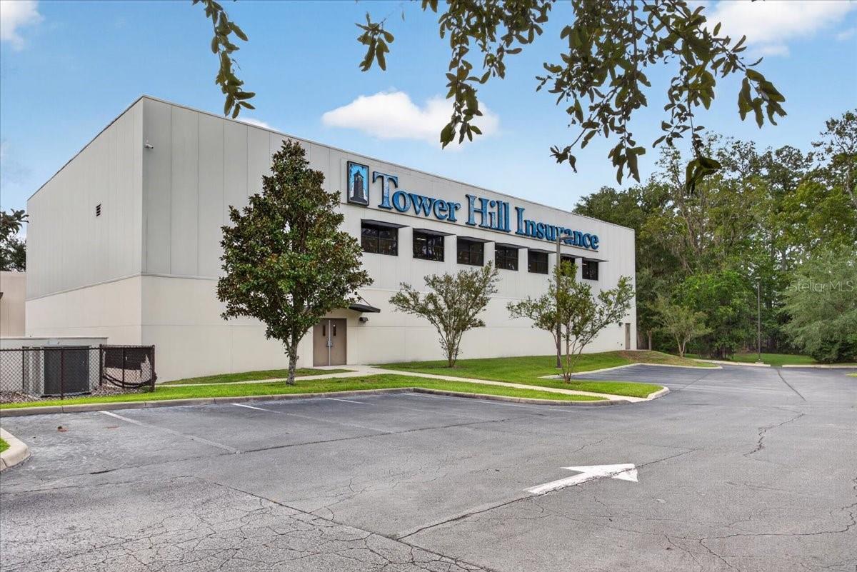 Large Office Building / Corporate Headquarters For Sale in Gainesville, FL - 66k Sq Ft $10,900,000 